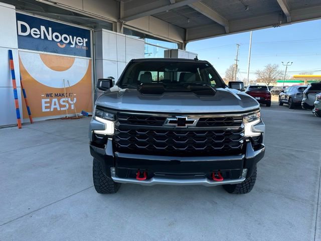 Used 2023 Chevrolet Silverado 1500 ZR2 w/ Technology Package image 3