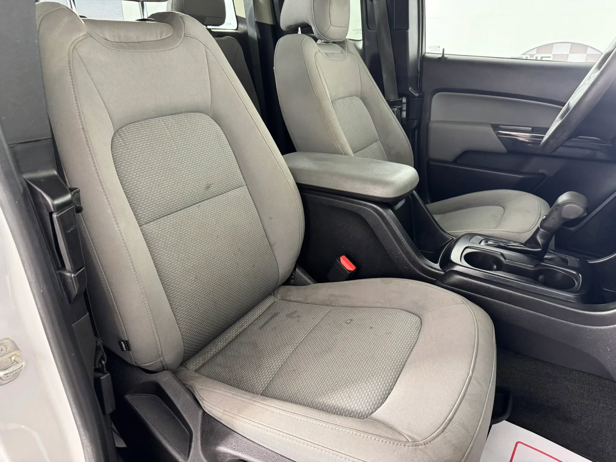 Used 2017 Chevrolet Colorado W/T RWD image 26