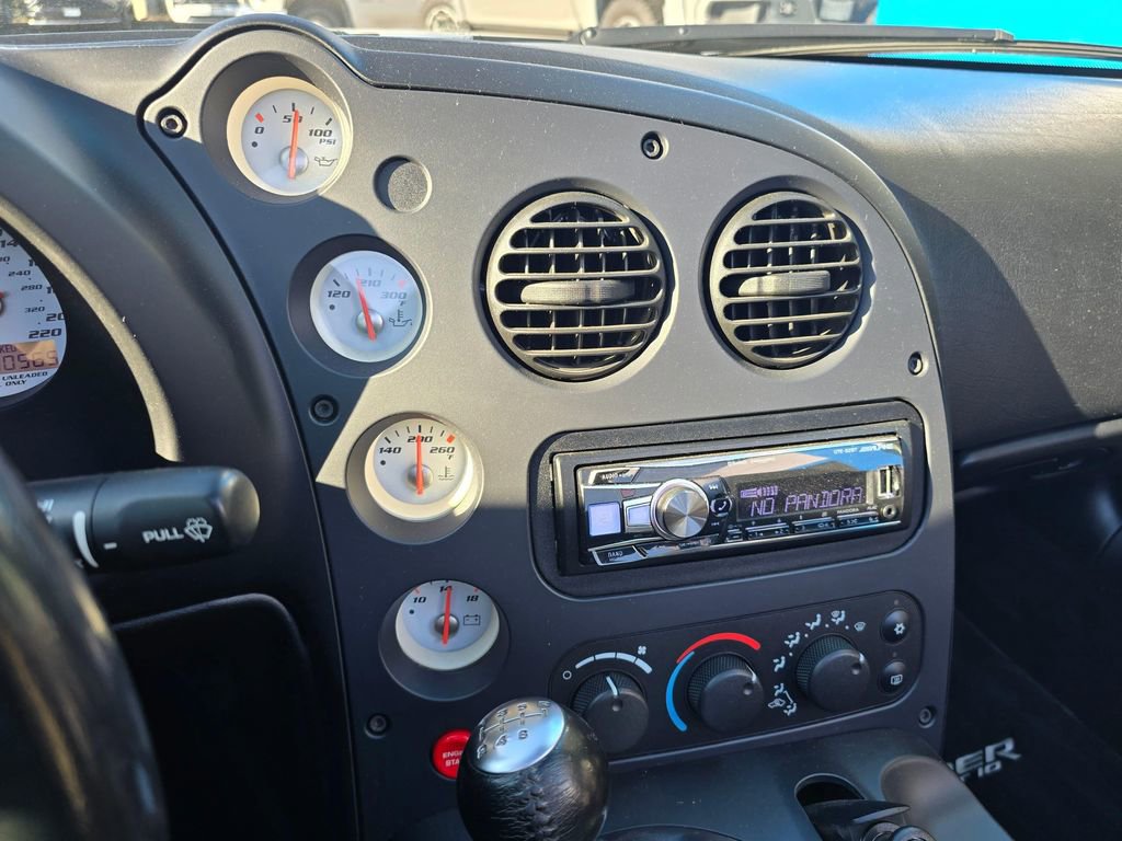 Used 2004 Dodge Viper SRT-10 image 23