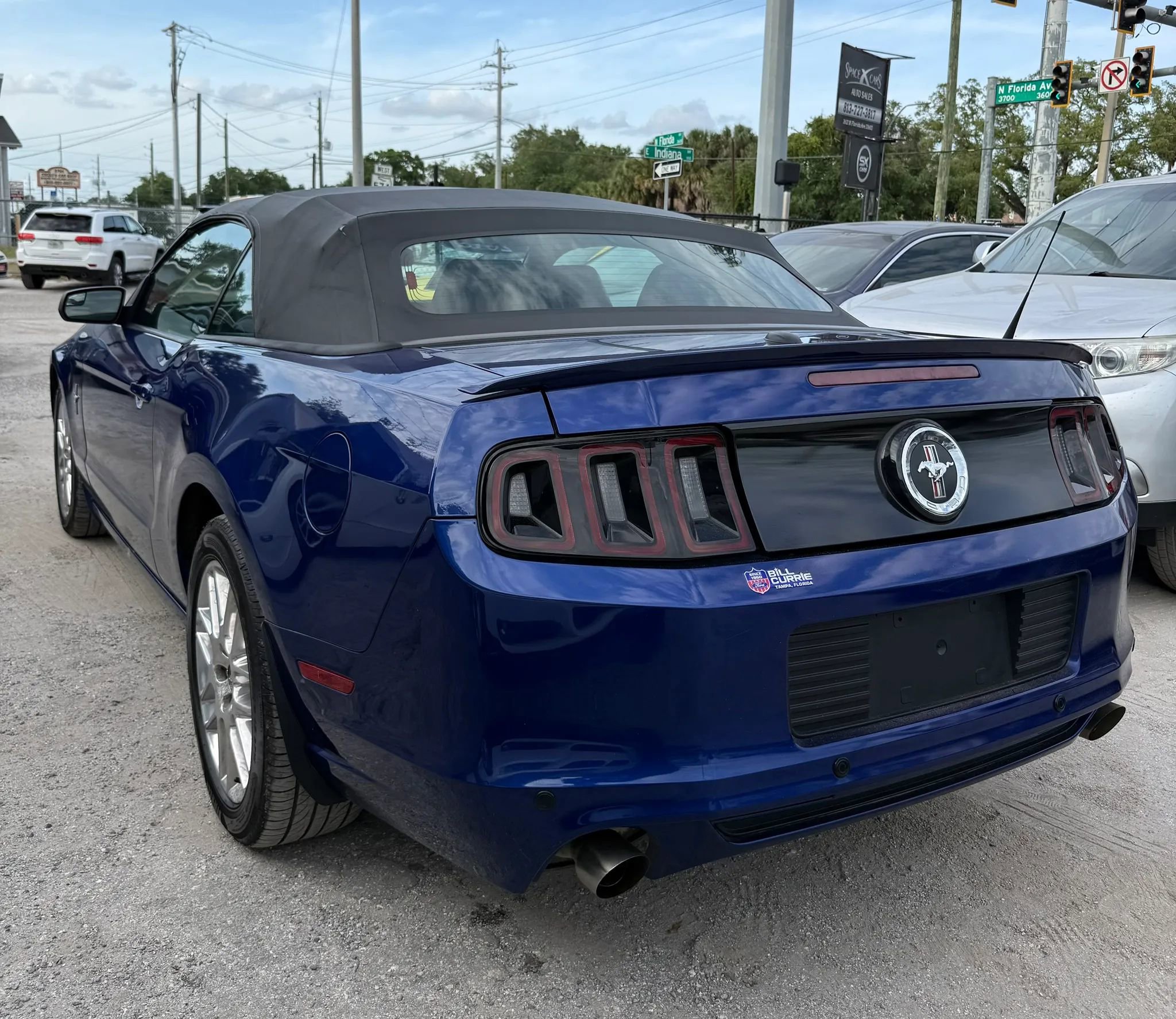 Used 2013 Ford Mustang Premium RWD image 6