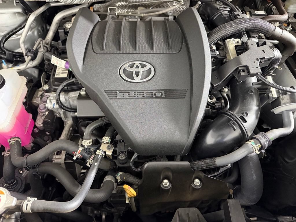 Used 2025 Toyota Highlander XLE FWD image 20