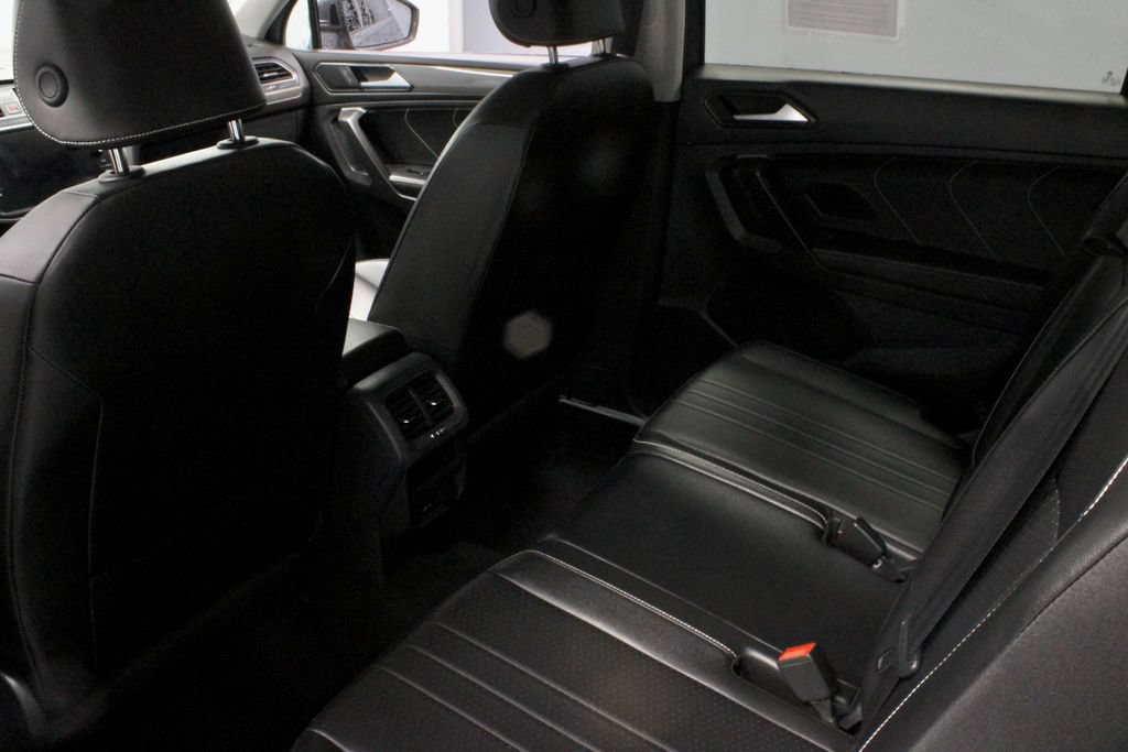 Used 2024 Volkswagen Tiguan SE FWD image 21