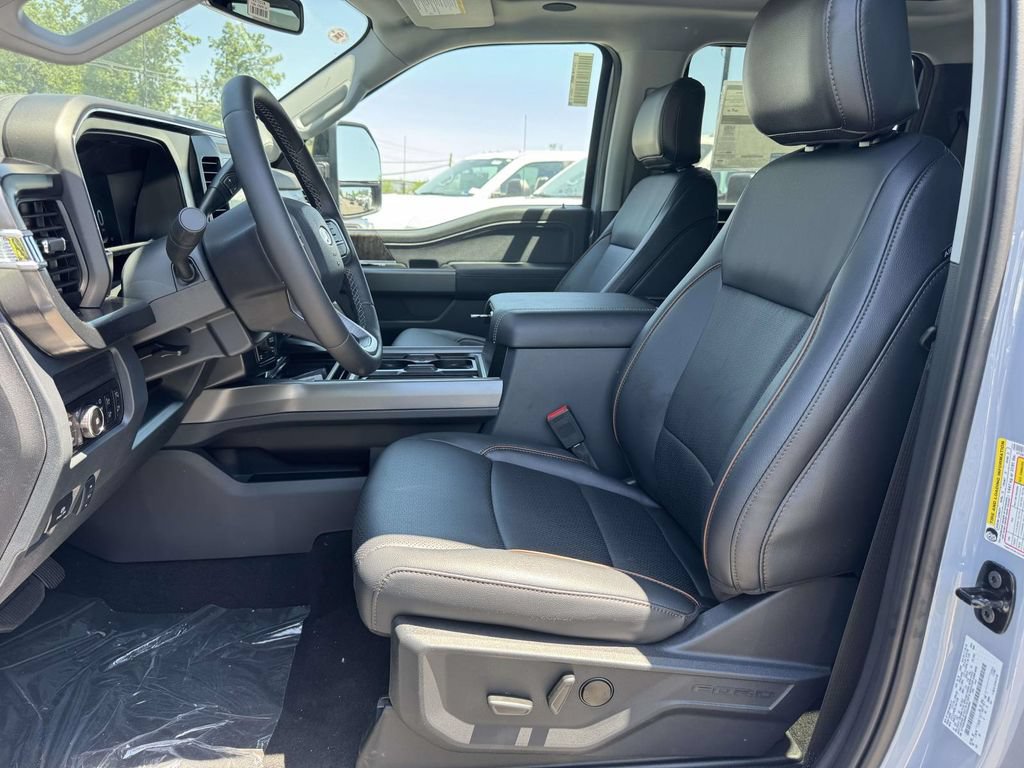 New 2026 Ford F250 Lariat w/ Black Appearance Package AWD/4WD image 10