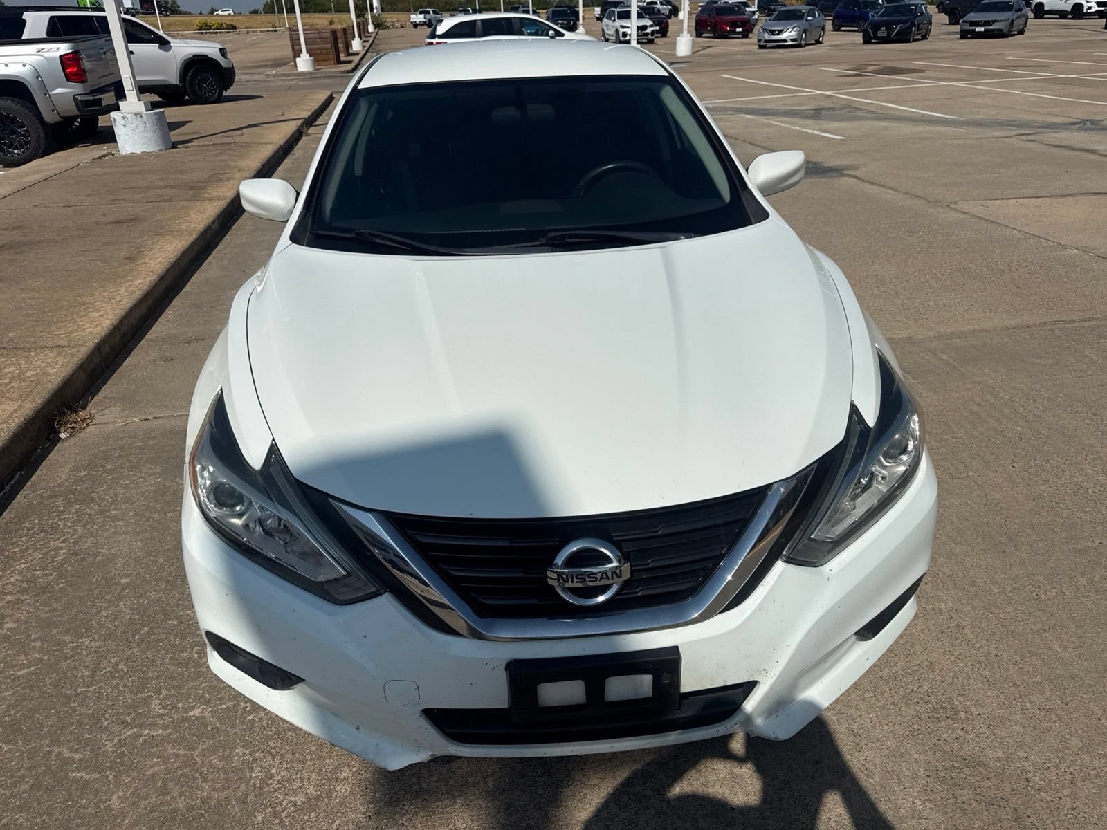 Used 2018 Nissan Altima 2.5 SV FWD image 2