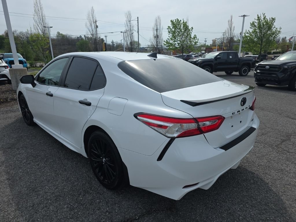 Used 2020 Toyota Camry SE image 4
