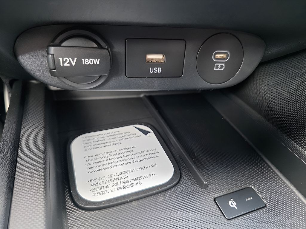 New 2026 Hyundai Elantra Sport FWD image 21