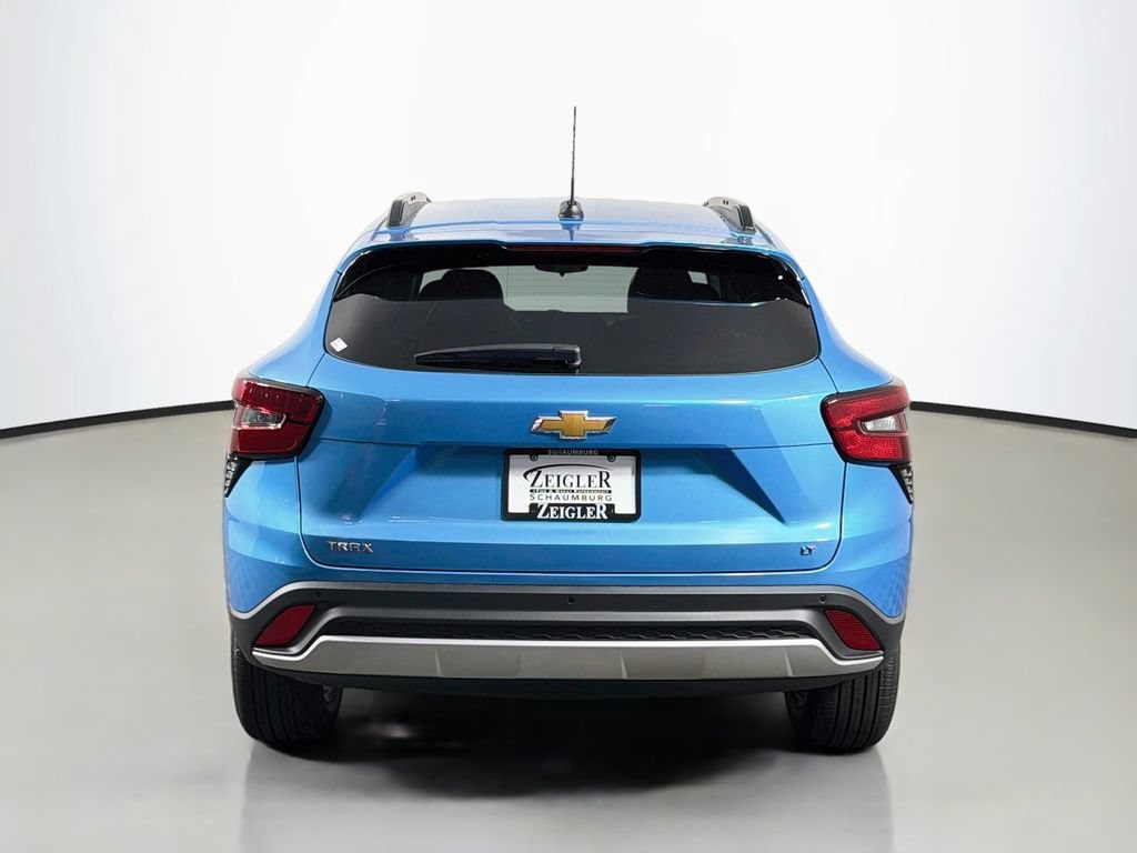 New 2026 Chevrolet Trax LT w/ Driver Confidence Package FWD image 6