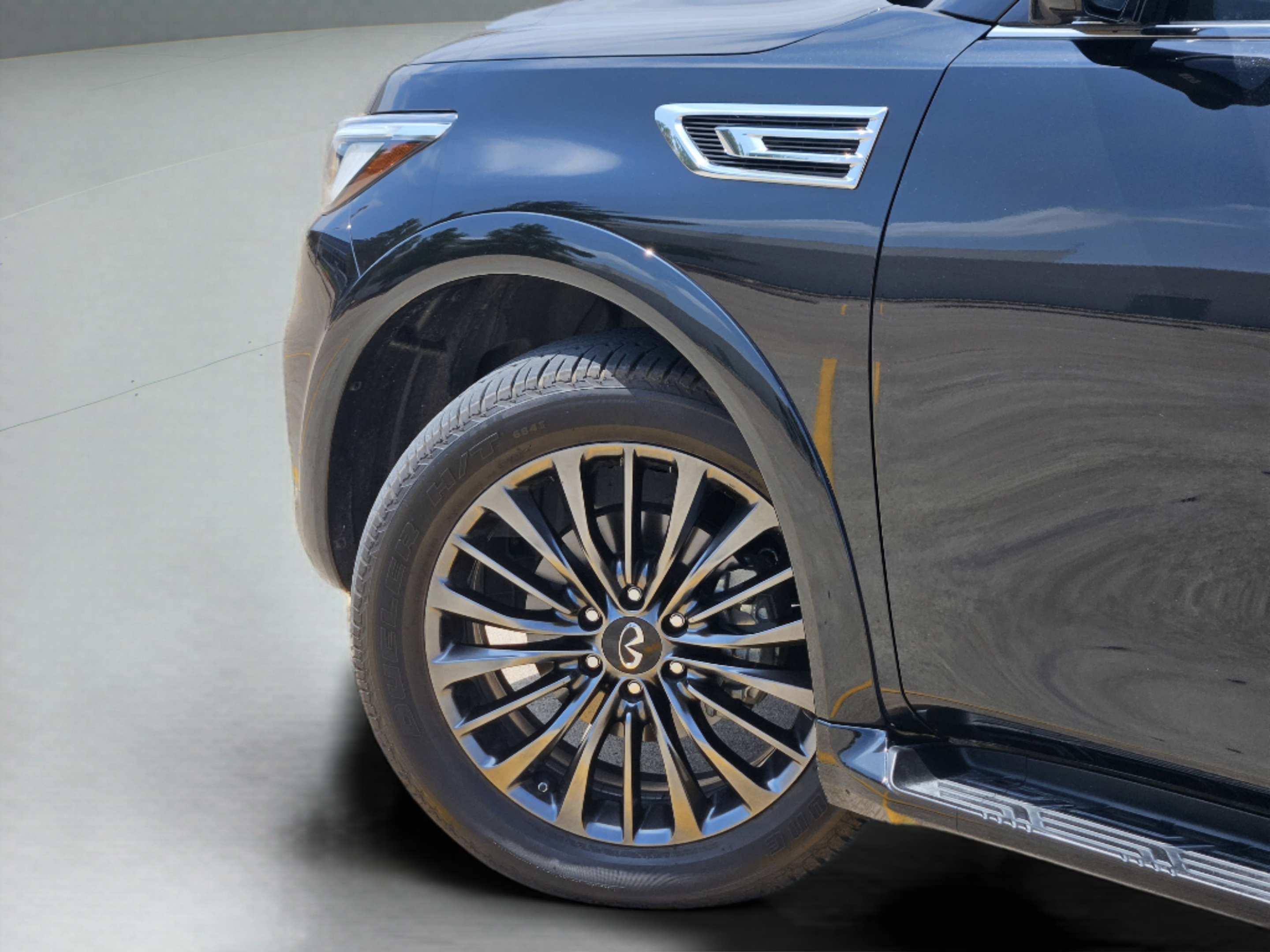 Used 2023 INFINITI QX80 Sensory w/ Cargo Package RWD image 26