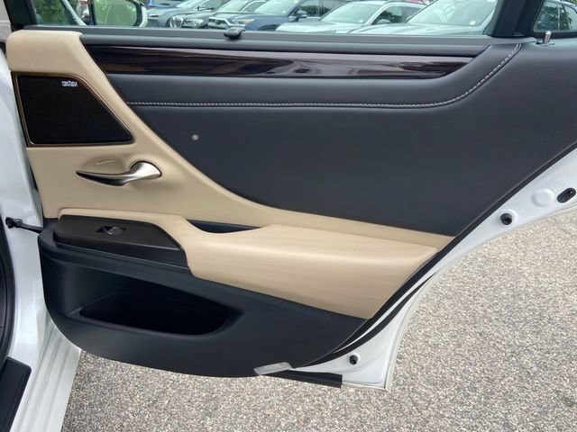 Certified 2021 Lexus ES 350 Ultra Luxury w/ Accessory Package 2 FWD image 28