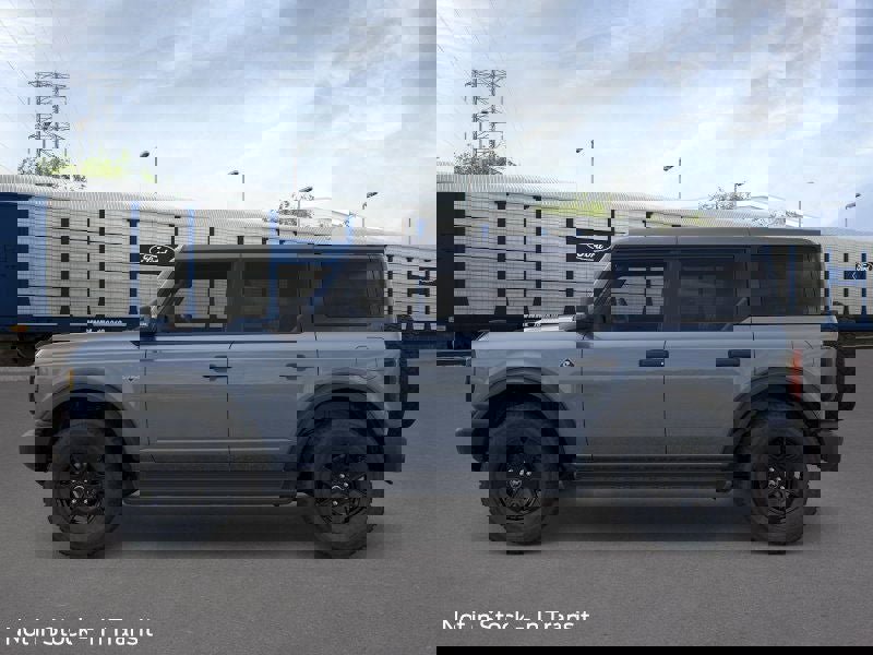 New 2025 Ford Bronco Outer Banks image 3