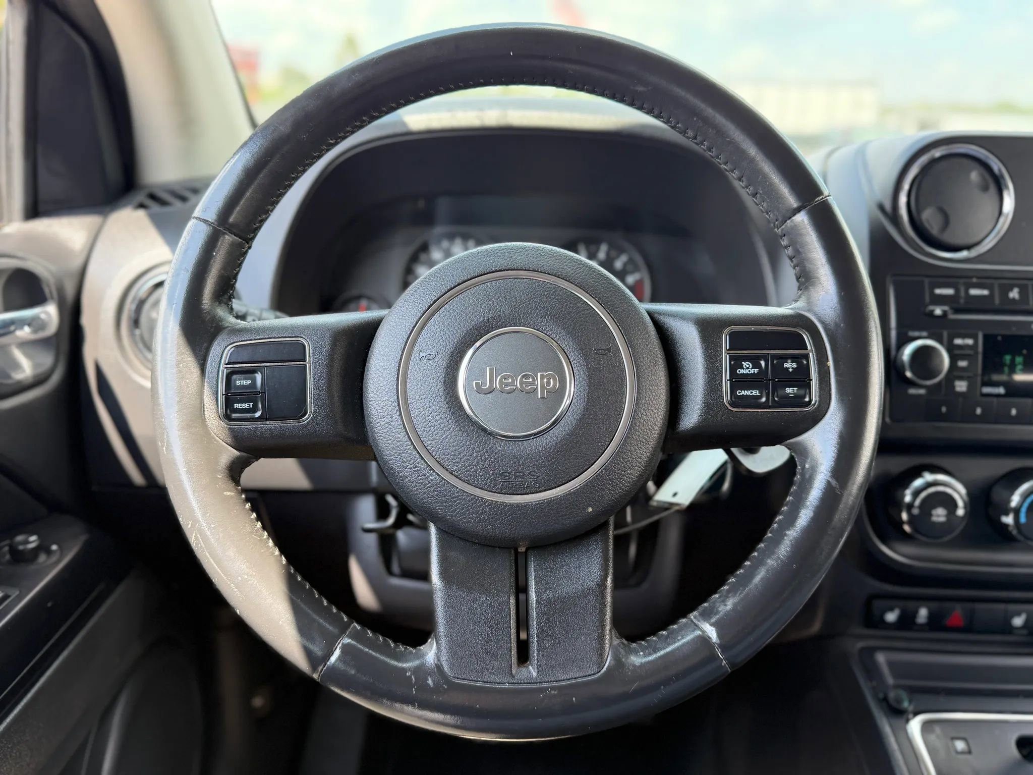 Used 2011 Jeep Compass Latitude w/ Sun/Sound Group AWD/4WD image 25