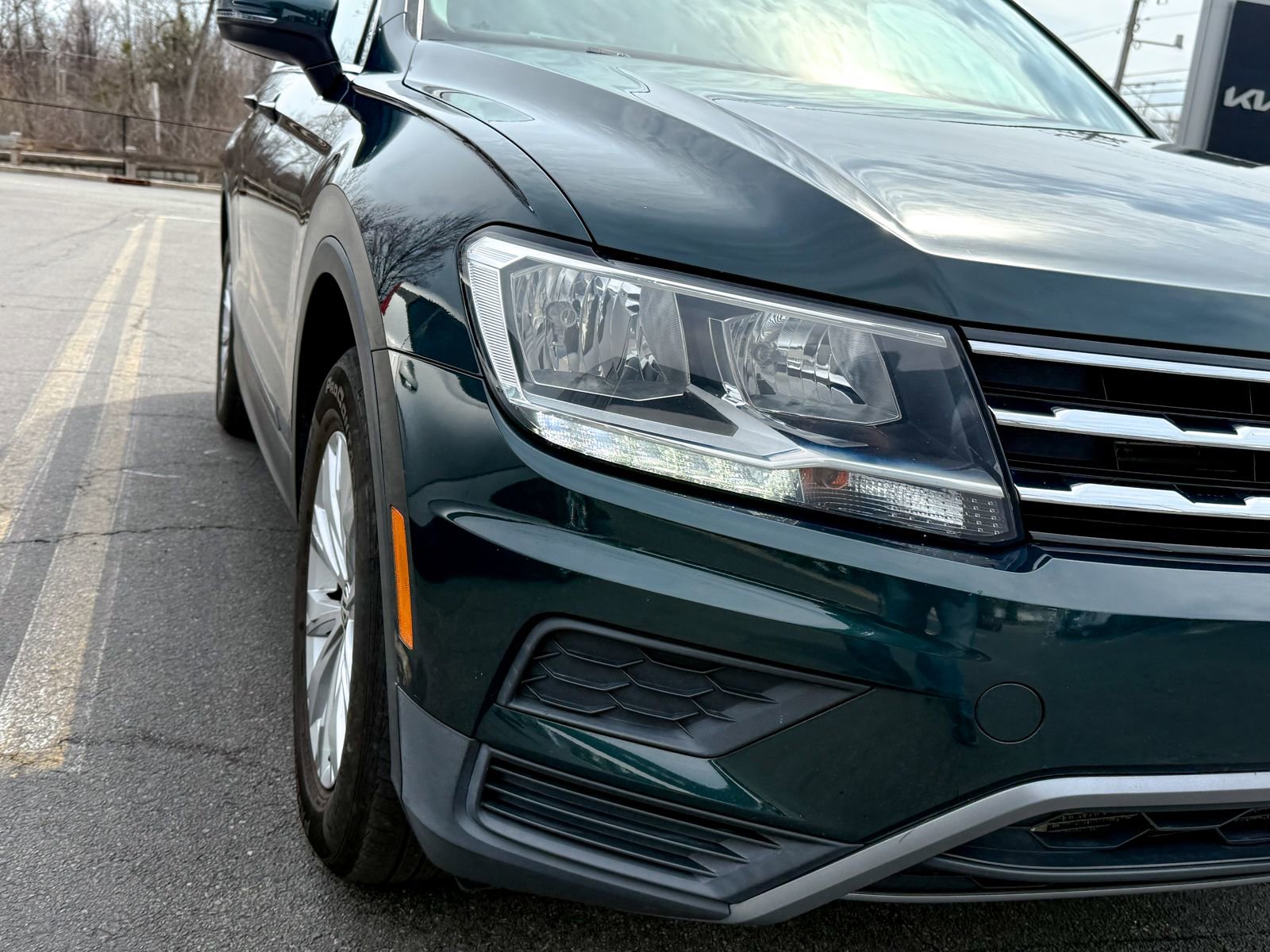 Used 2019 Volkswagen Tiguan SE w/ Panoramic Sunroof Package AWD/4WD image 10
