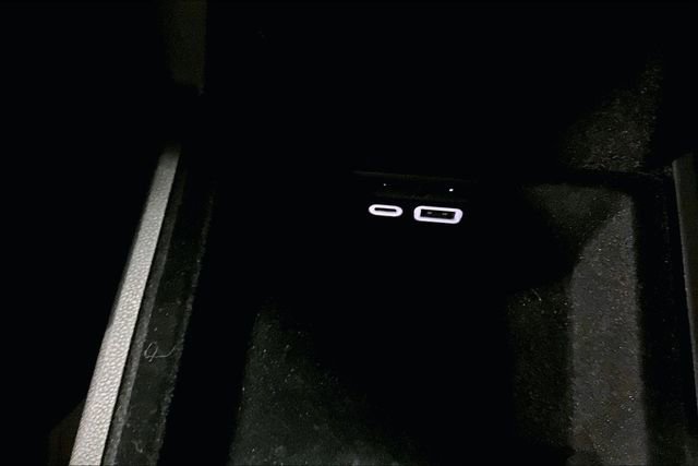 Used 2023 Cadillac XT6 Premium Luxury w/ Technology Package image 25