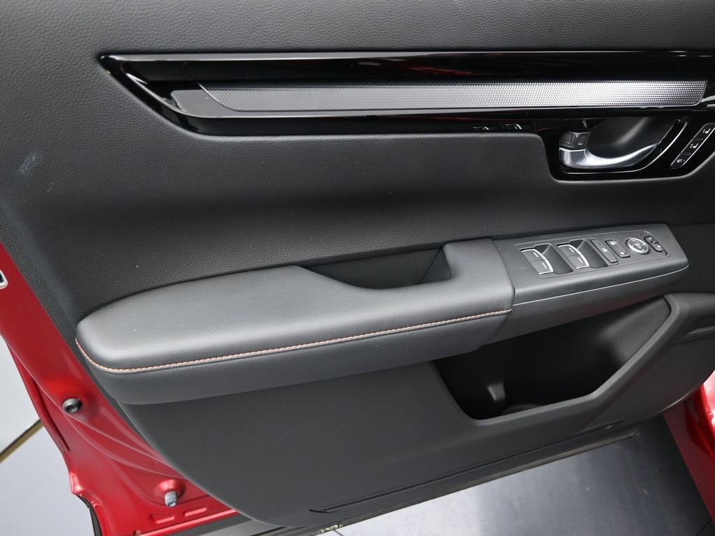Used 2024 Honda CR-V Sport Touring image 9