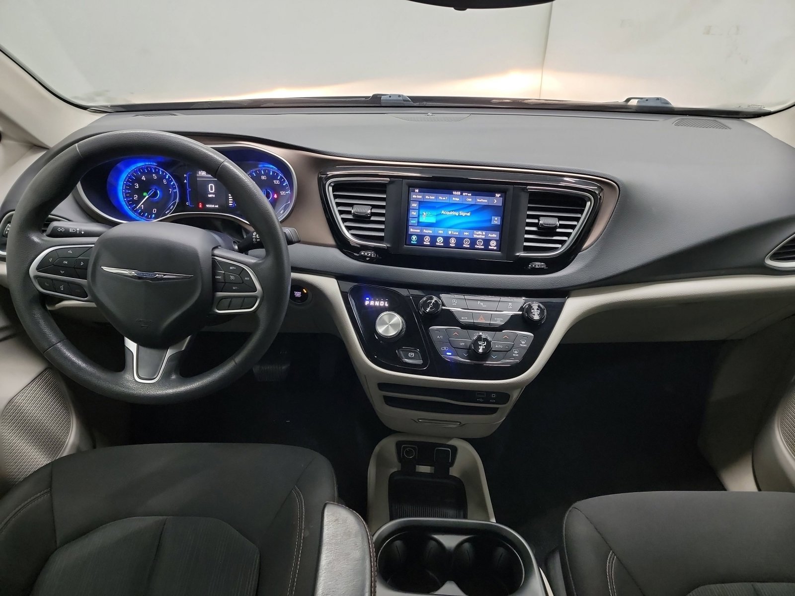 Used 2018 Chrysler Pacifica Touring Plus image 15