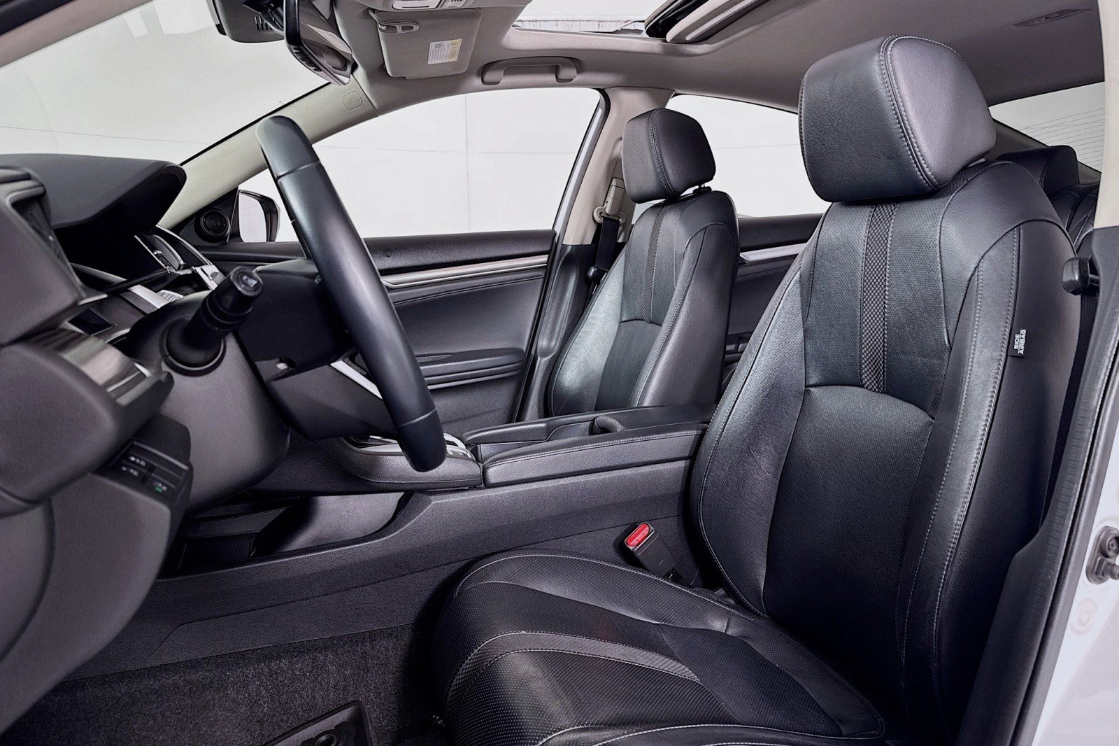 Used 2019 Honda Civic EX-L image 16