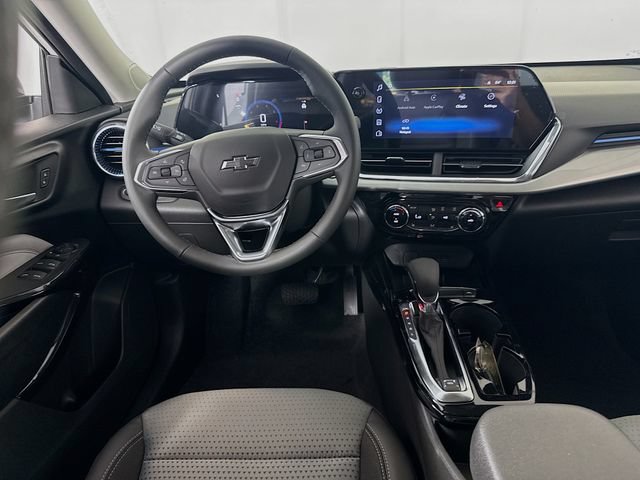 New 2026 Chevrolet Trax LT w/ Driver Confidence Package FWD image 24