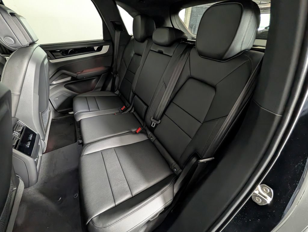 New 2026 Porsche Cayenne AWD/4WD image 24