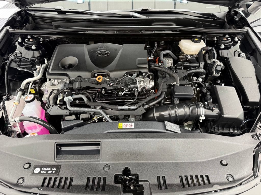 Used 2025 Toyota Camry LE FWD image 9
