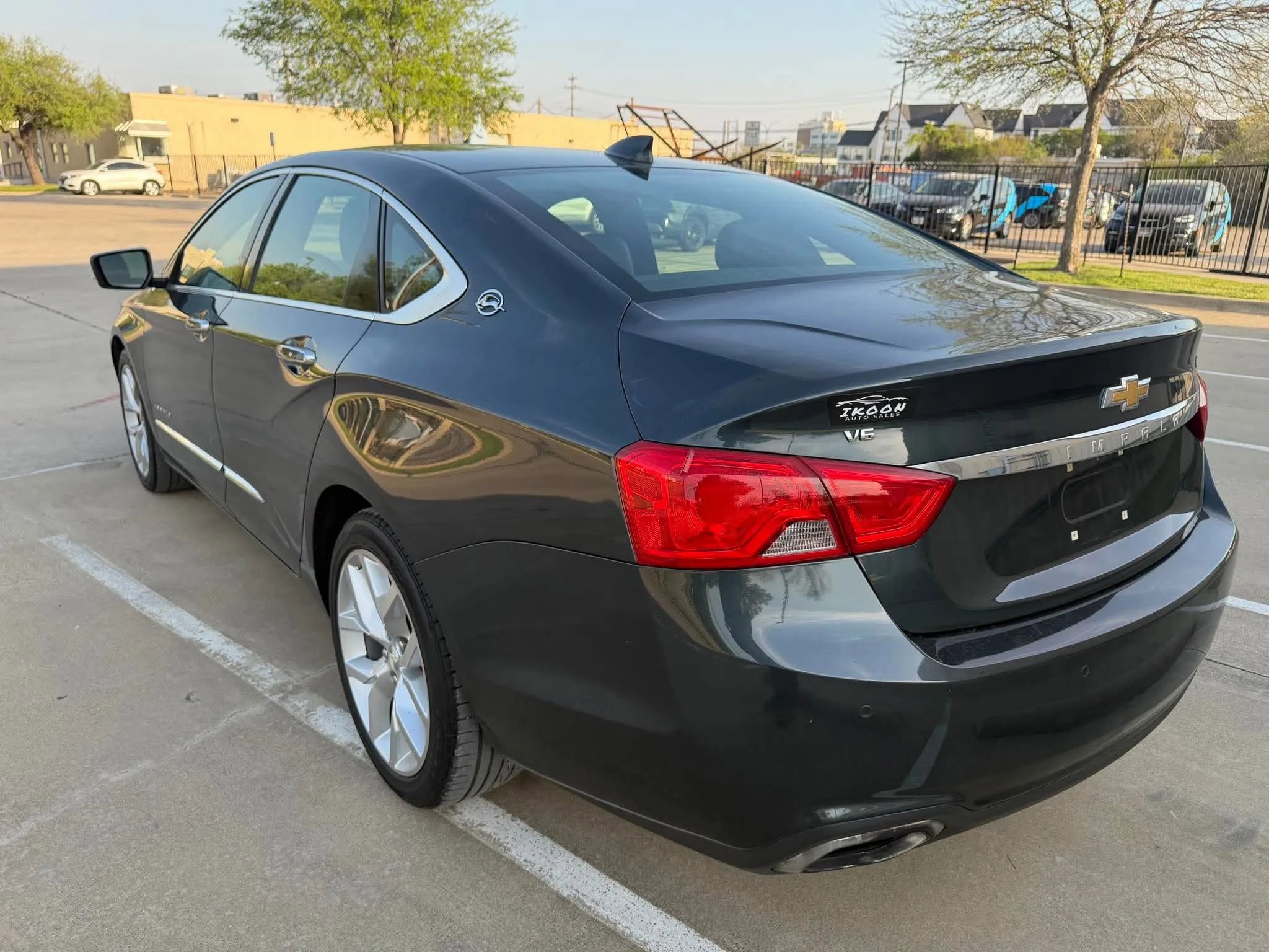 Used 2018 Chevrolet Impala Premier FWD image 7