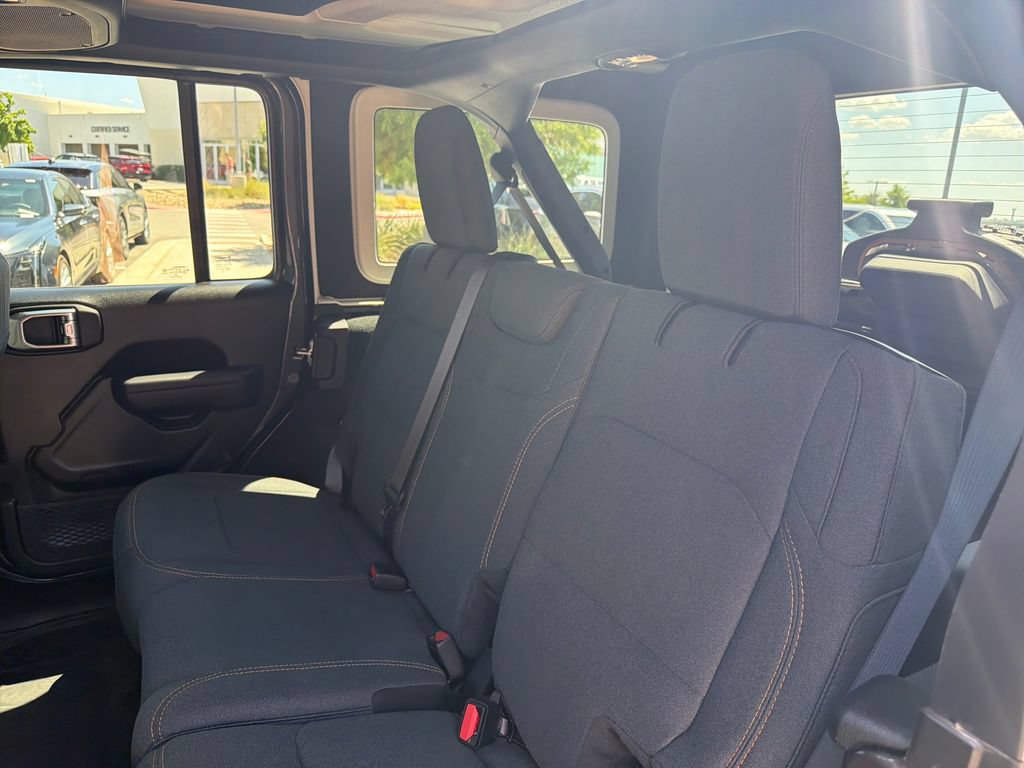 Used 2024 Jeep Wrangler Unlimited Sport AWD/4WD image 36