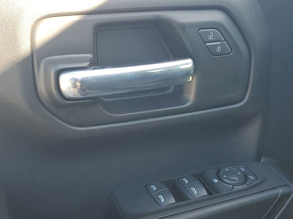 Used 2023 Chevrolet Silverado 1500 Custom image 43