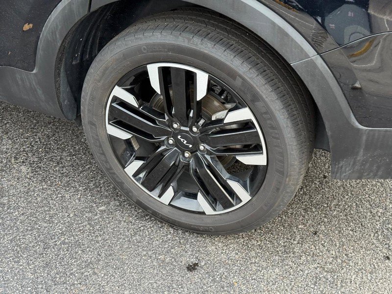 Used 2024 Kia Telluride SX Prestige image 8