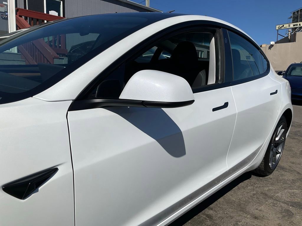 Used 2023 Tesla Model 3 Standard Range image 93