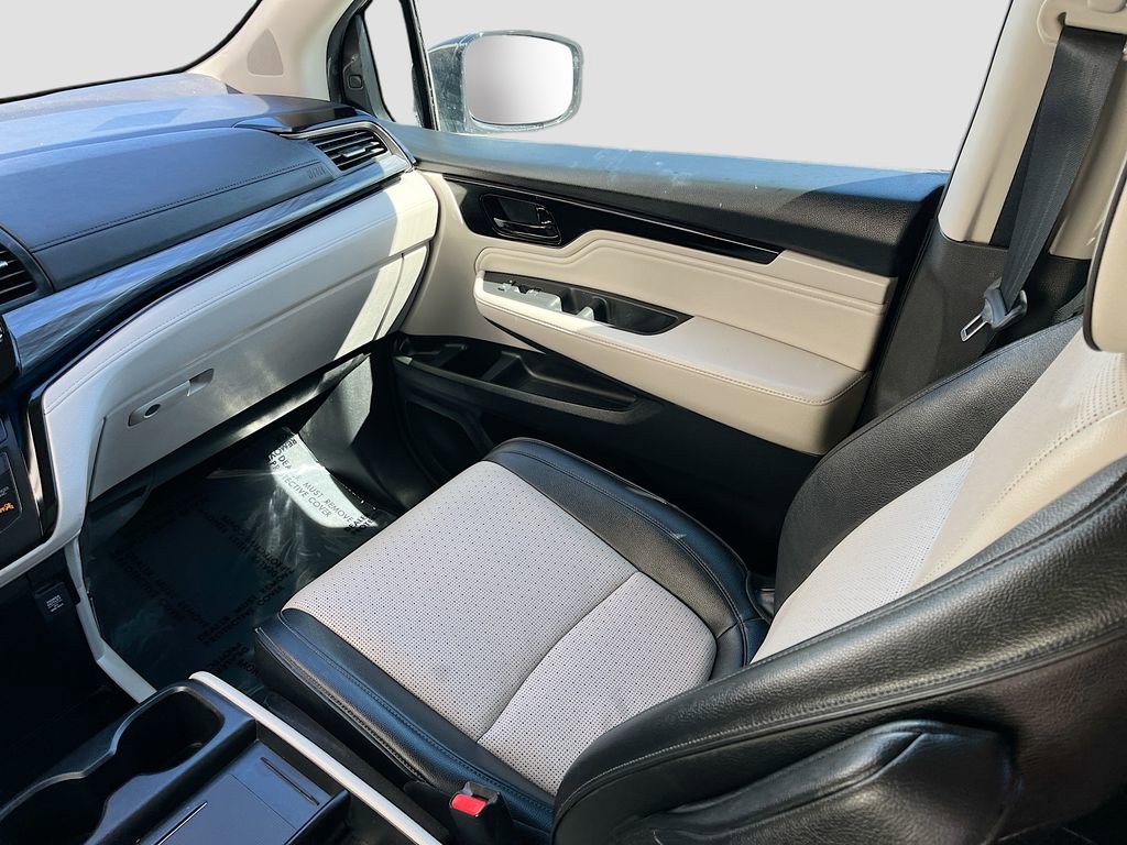 Used 2025 Honda Odyssey Elite image 25