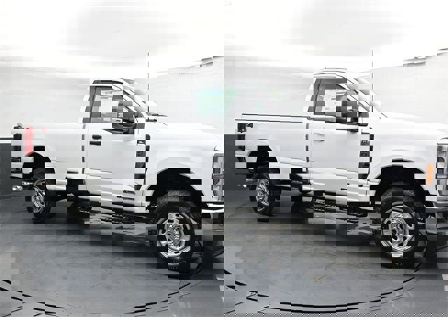 New 2026 Ford F250 XL image 3