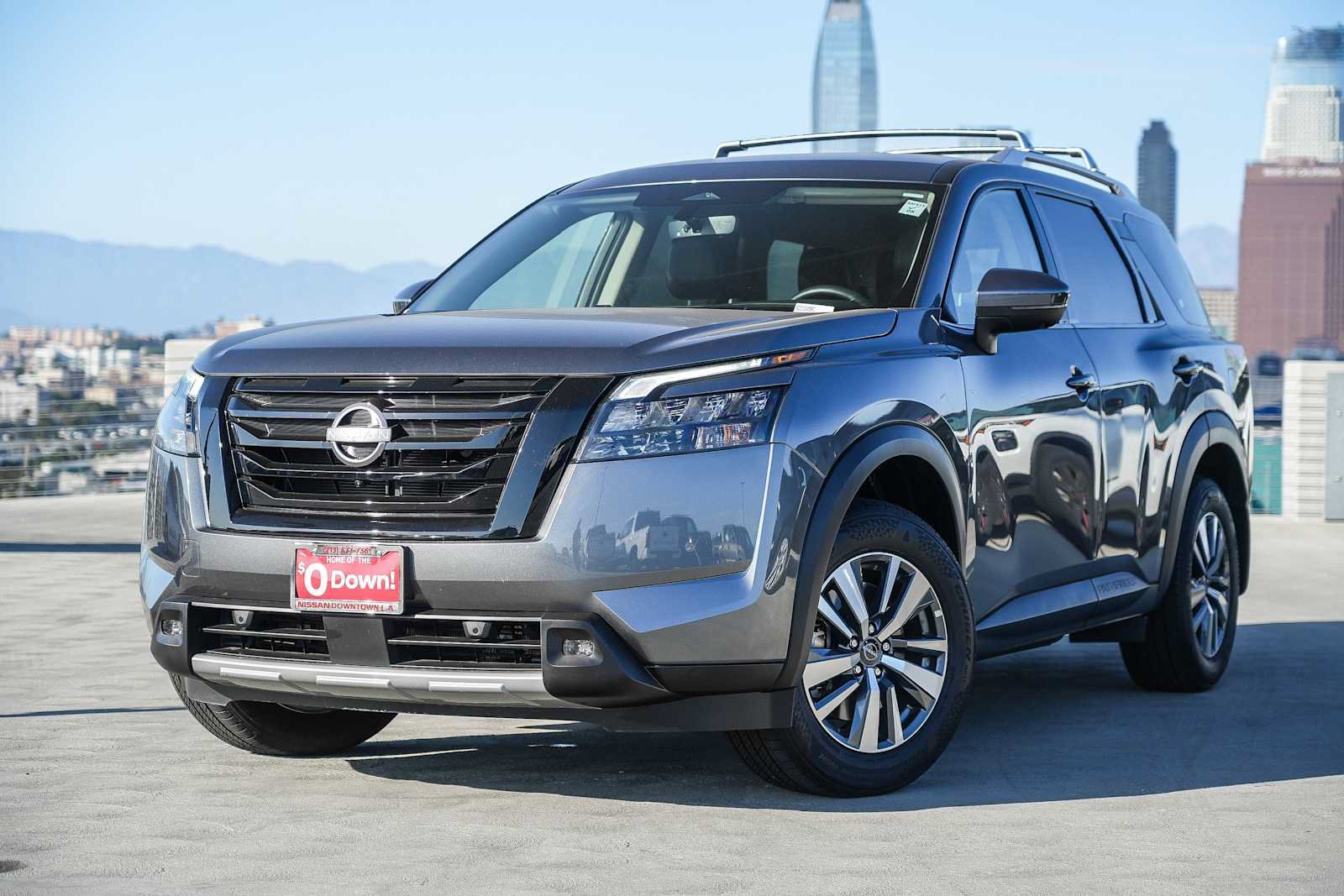 Used 2025 Nissan Pathfinder SL w/ Black Appearance Package