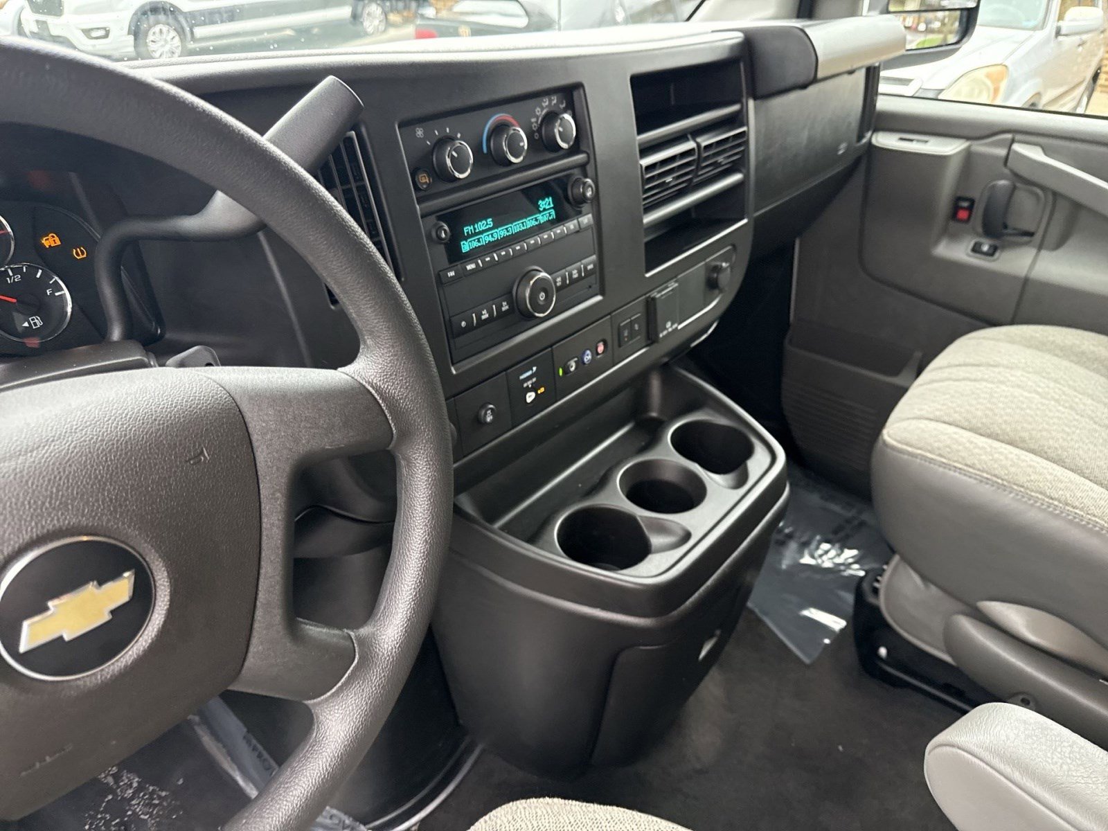 Used 2024 Chevrolet Express 3500 LT w/ LT Preferred Equipment Group image 19