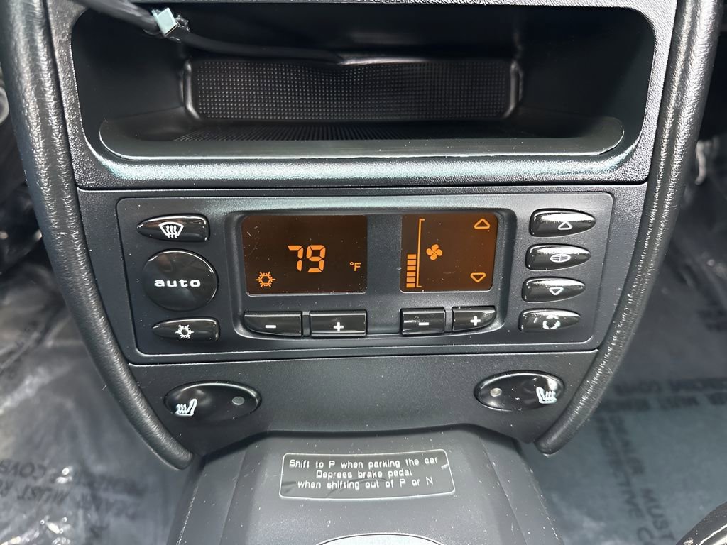 Used 2004 Porsche 911 Carrera image 19