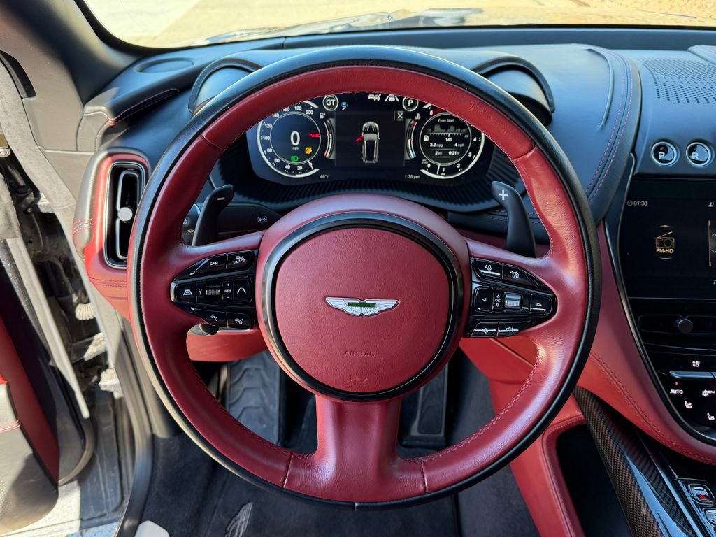 Used 2021 Aston Martin DBX image 26