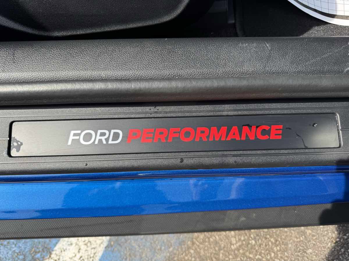 Used 2017 Ford Mustang Shelby GT350 w/ Electronics Package image 39