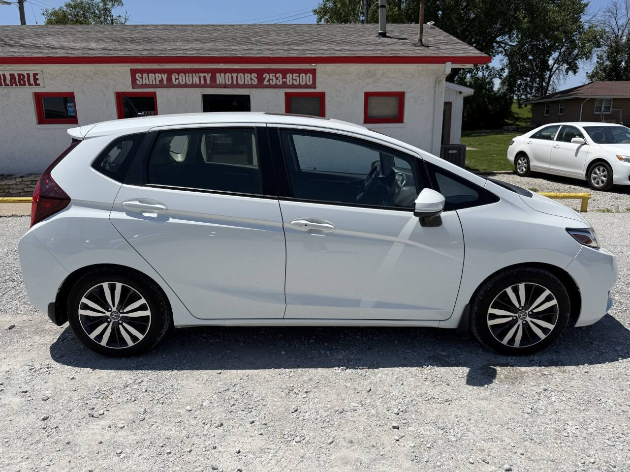 Used 2017 Honda Fit EX image 2