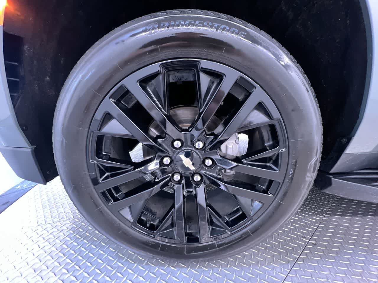 Used 2023 Chevrolet Tahoe LT w/ Luxury Package AWD/4WD image 10