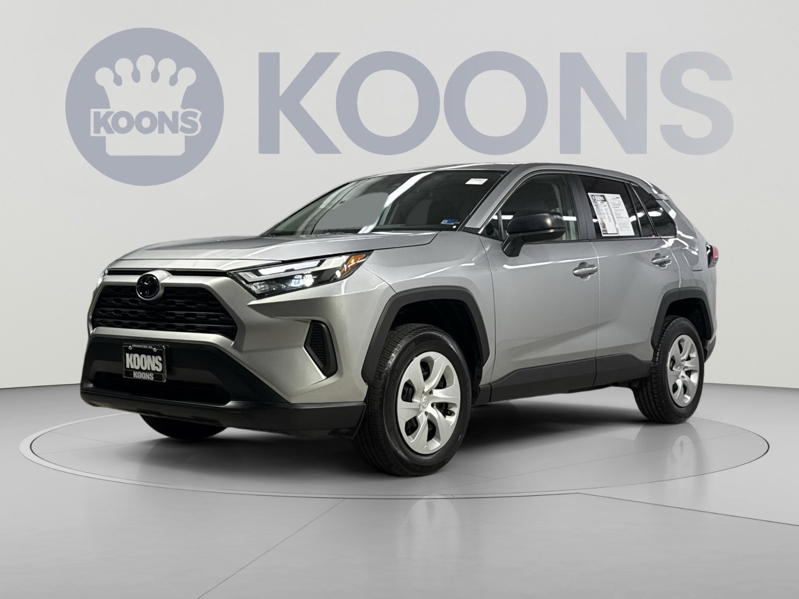 Used 2025 Toyota RAV4 LE AWD/4WD image 1