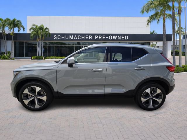 Certified 2024 Volvo XC40 B5 Plus image 4