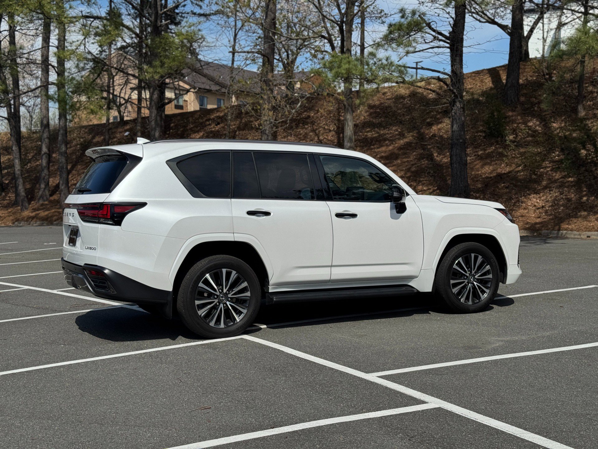 Used 2024 Lexus LX 600 4WD w/ Appearance Package image 12