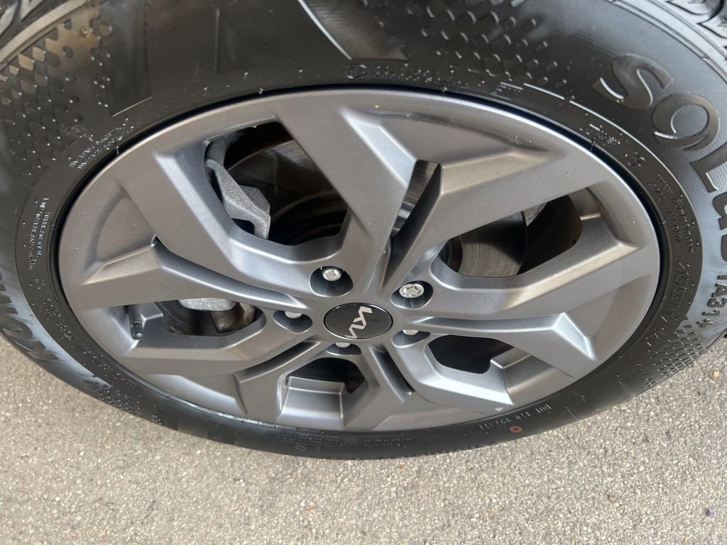 Certified 2024 Kia Seltos S AWD/4WD image 46