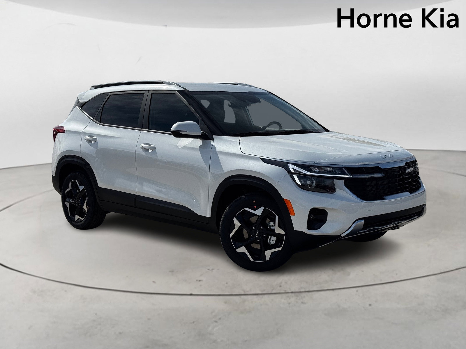 New 2026 Kia Seltos S image 2