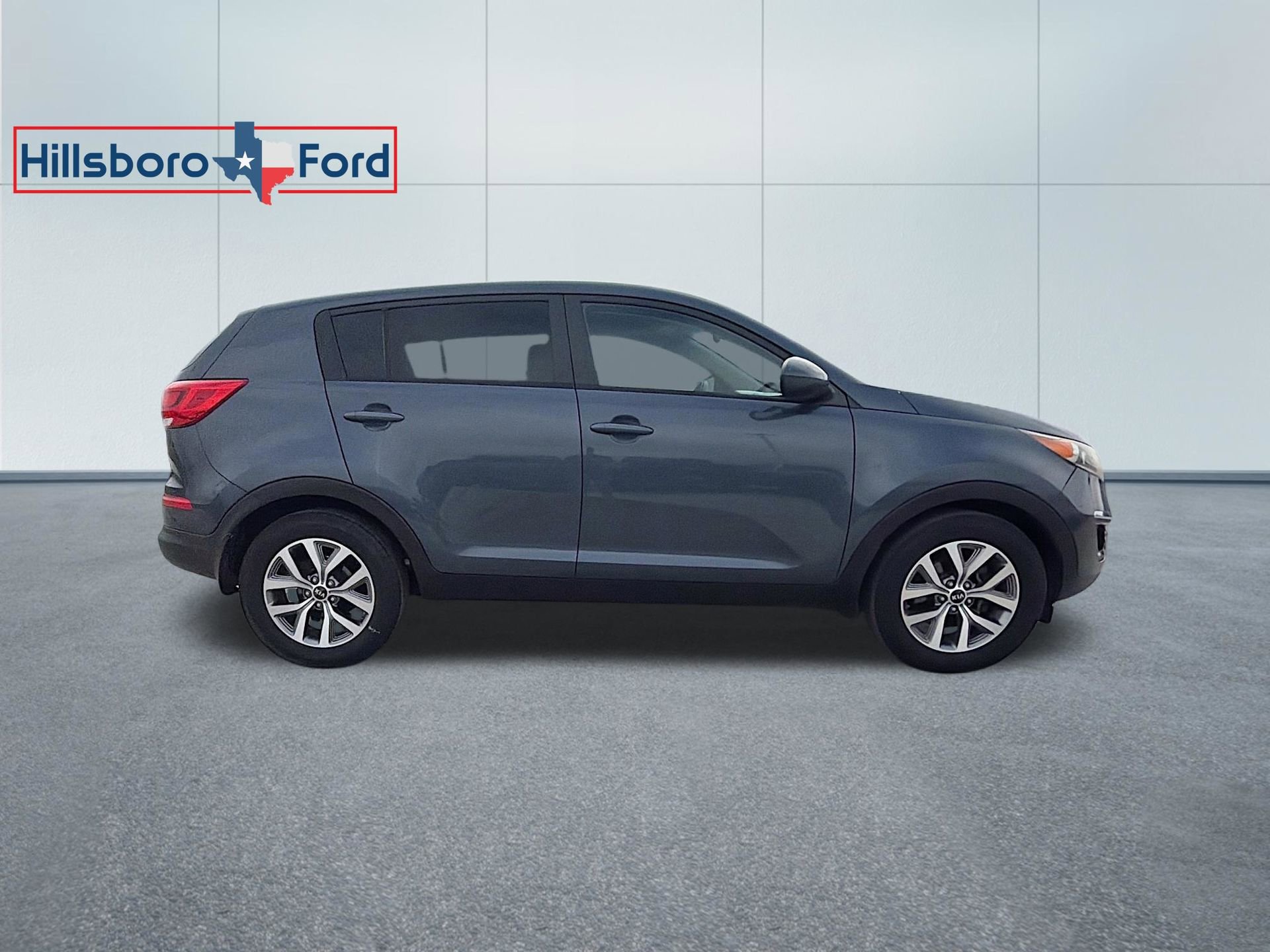 Used 2016 Kia Sportage LX image 4