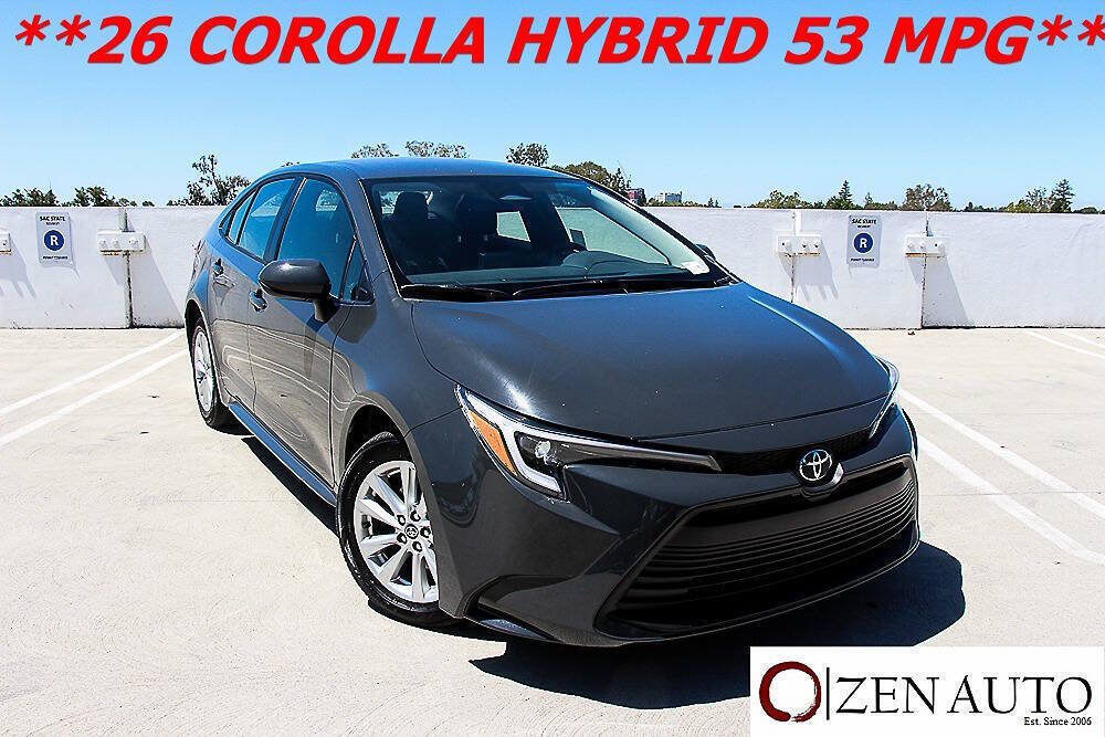 Used 2026 Toyota Corolla LE w/ LE Premium Package FWD image 1