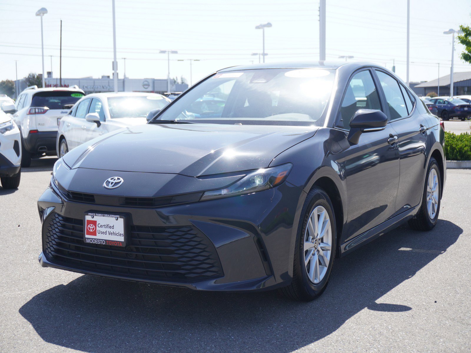 Used 2025 Toyota Camry LE FWD image 7