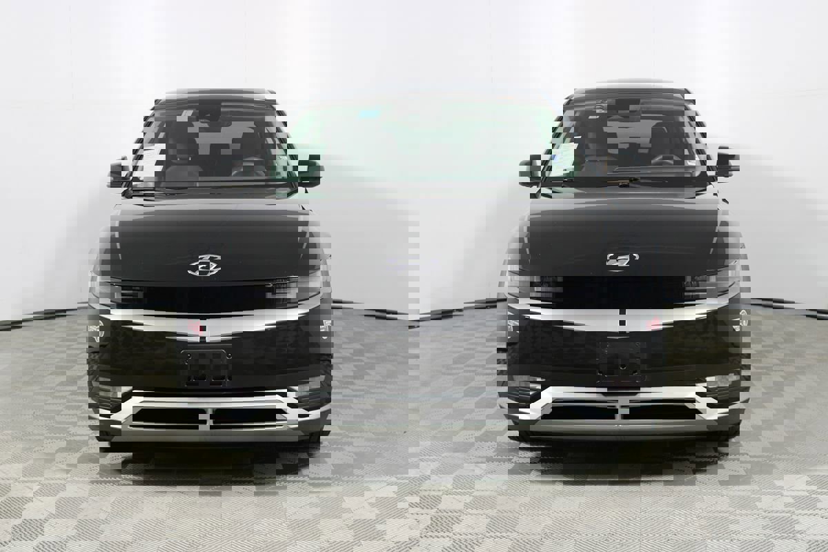 Used 2024 Hyundai Ioniq 5 SE image 20