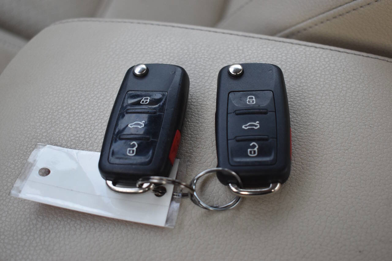 Used 2016 Volkswagen Jetta SEL image 32