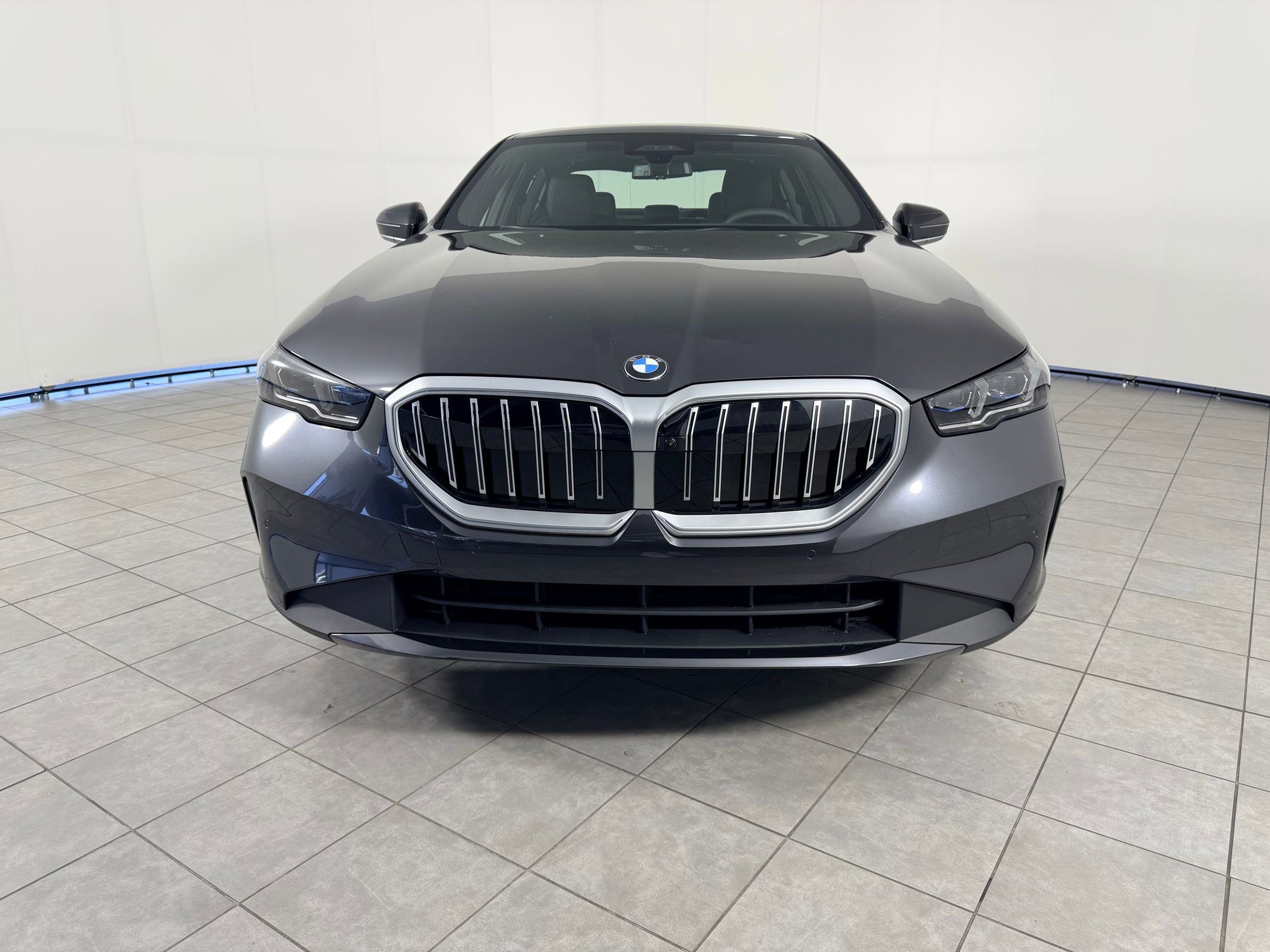 New 2026 BMW 530i RWD image 6