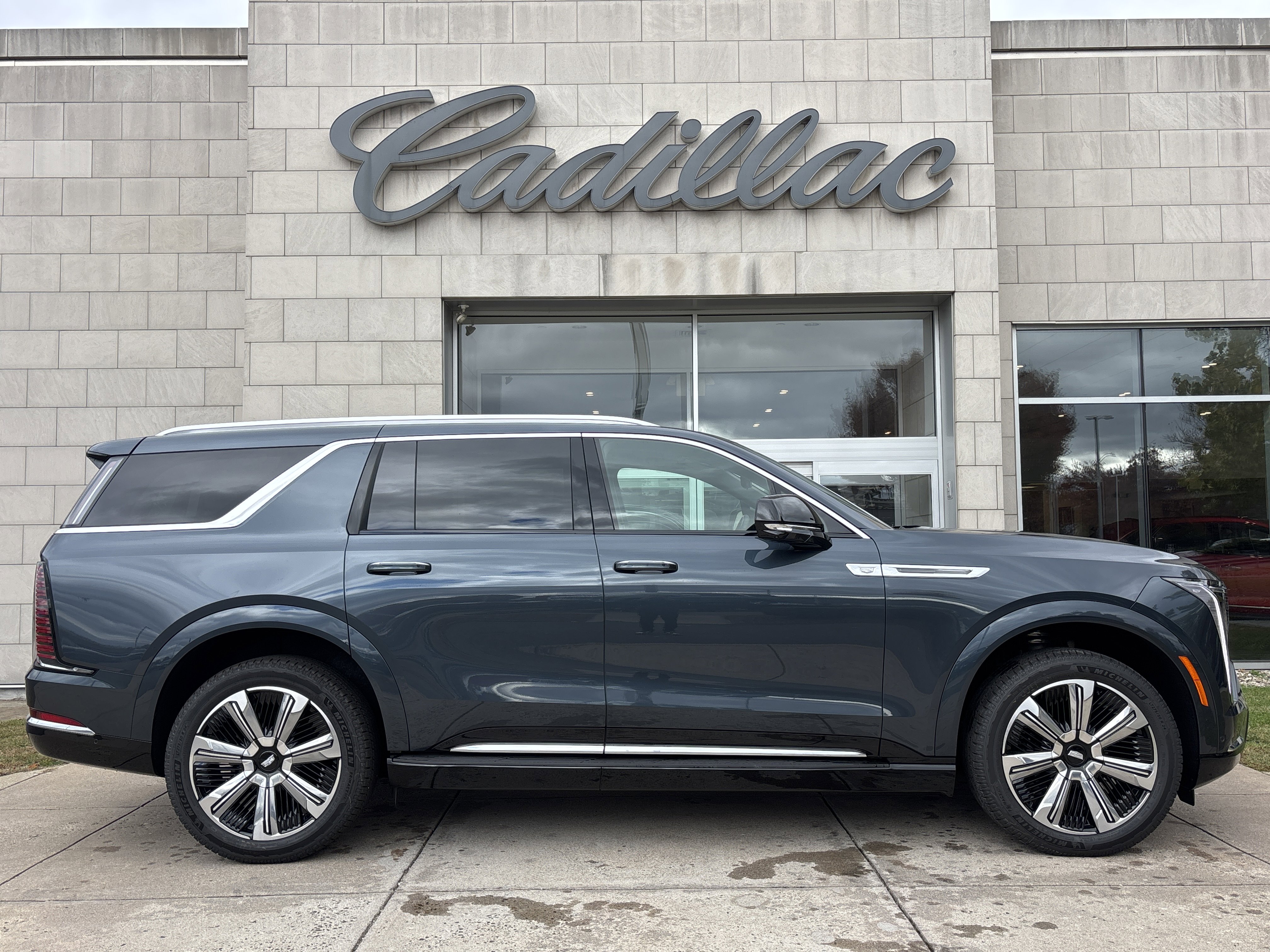 New 2026 Cadillac Escalade IQL Luxury image 3