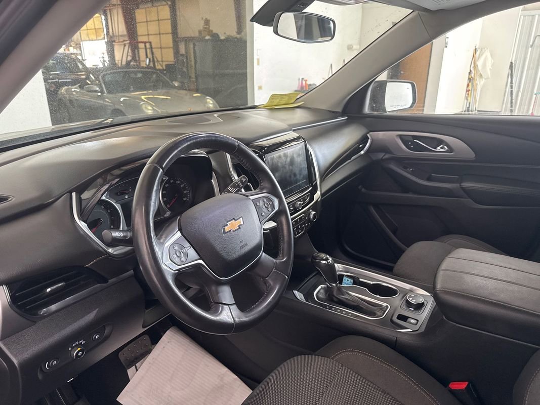 Used 2018 Chevrolet Traverse LT AWD/4WD image 8